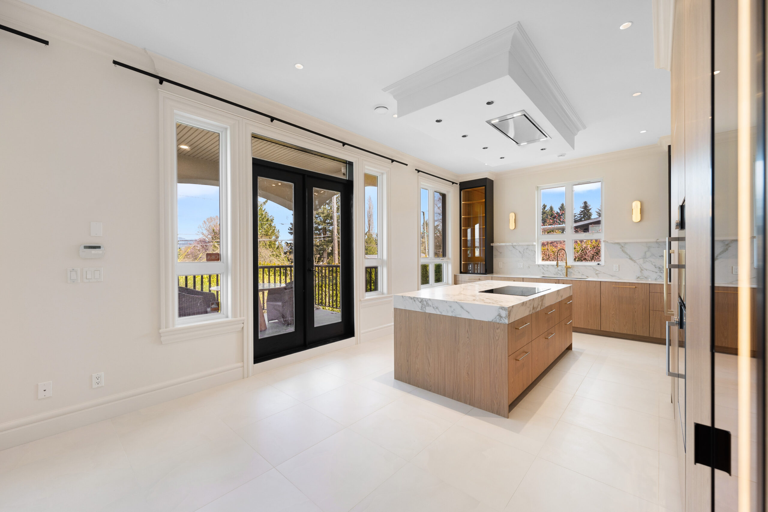 VCT_VCT07484_Medium(MLS)